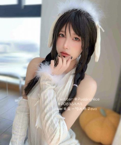 小峰由衣